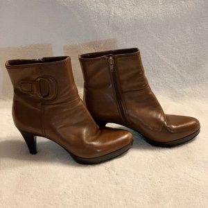 Nine West Ladies Boot 6M